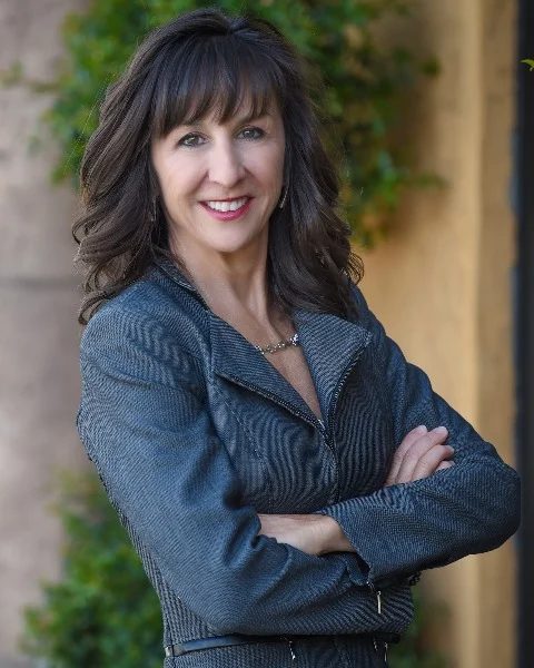 Headshot of Jacqueline DeRosa, Vice President Battery Energy Storage Systems at Ameresco.